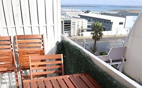 Studio belle vue, calme, balcon et parking